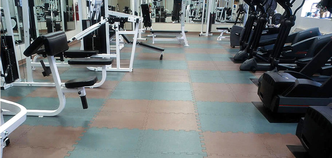 interlocking rubber tiles gym flooring