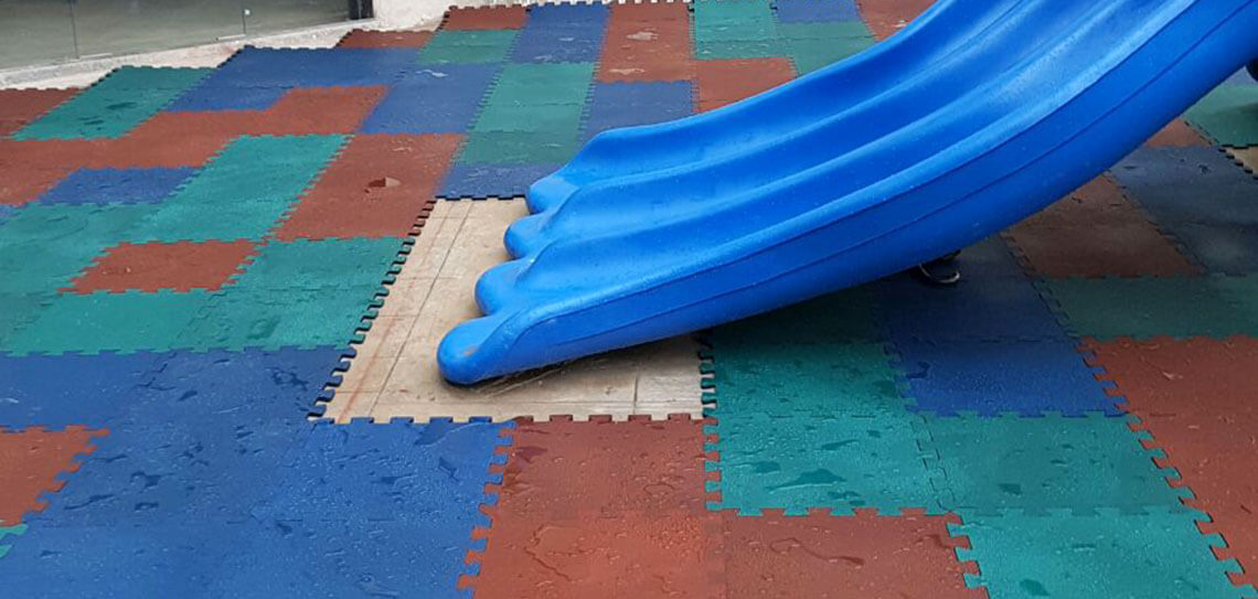 interlocking rubber tiles playground flooring
