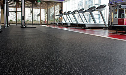 rubber rolls gym flooring black base with white epdm